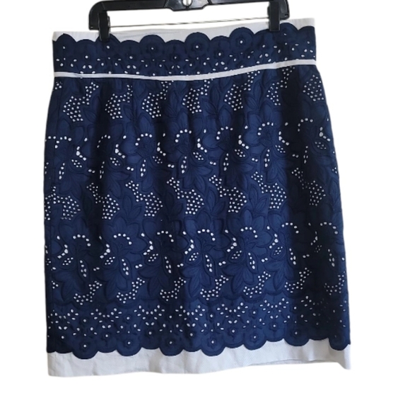 Antonio Melani Blue And White  Lace Skirt    Size 14 - Picture 1 of 6